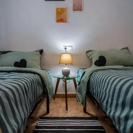 Casy With Sea View Apartment